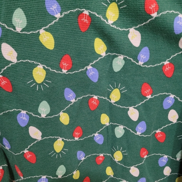 Holiday shirt - Picture 6 of 6